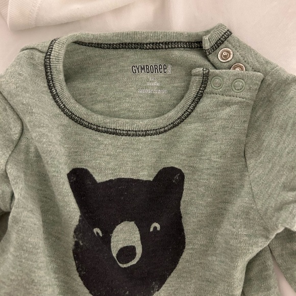 4-pack onesie bundle 3-6M - Picture 2 of 4